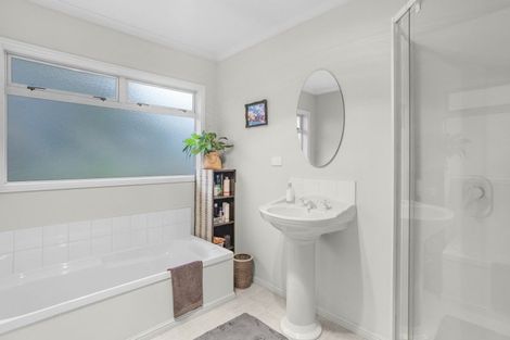 Photo of property in 10 Howard Street, Carterton, 5713