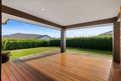 Photo of property in 25 Kauri Drive, Waiuku, 2123