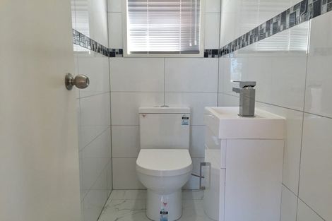 Photo of property in 20 Chieftain Rise, Goodwood Heights, Auckland, 2105