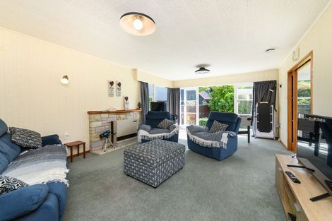 Photo of property in 43 Elmira Avenue, Hokowhitu, Palmerston North, 4410
