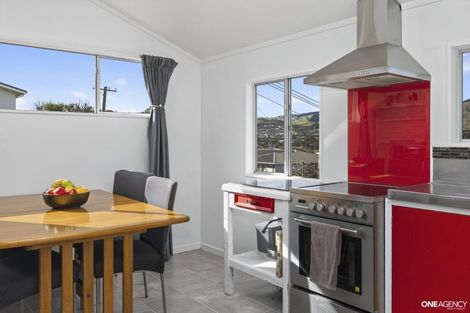 Photo of property in 71 Larsen Crescent, Tawa, Wellington, 5028