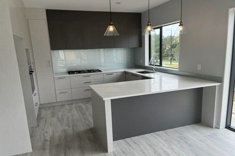 Photo of property in 40 Godfrey Drive, Orewa, 0931