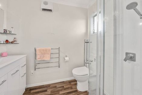 Photo of property in 25 Boundary Road, Waipahihi, Taupo, 3330