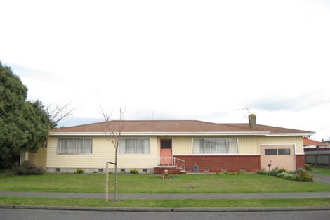 Photo of property in 25 James Foley Avenue, Pirimai, Napier, 4112