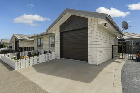 Photo of property in 12 Crest Way, Papamoa, 3118