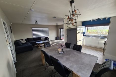 Photo of property in 2/21 Southview Place, Wattle Downs, Auckland, 2102