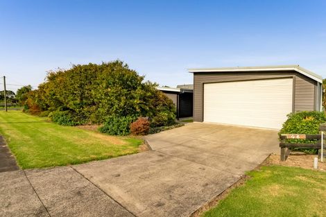 Photo of property in 46 Whakapaki Street, Urenui, 4375