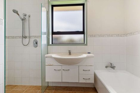 Photo of property in 32a Queen Street, Te Puke, 3119