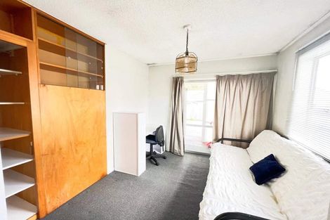 Photo of property in 10 Oxford Road, Manurewa, Auckland, 2102