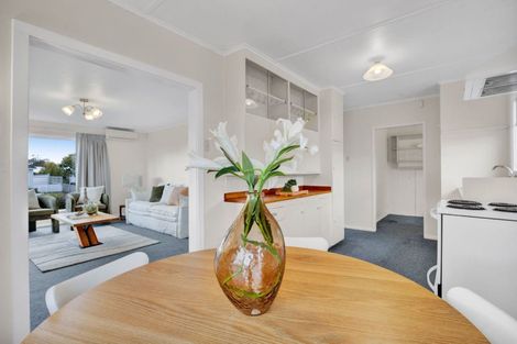 Photo of property in 5 Raleigh Street, Vogeltown, New Plymouth, 4310