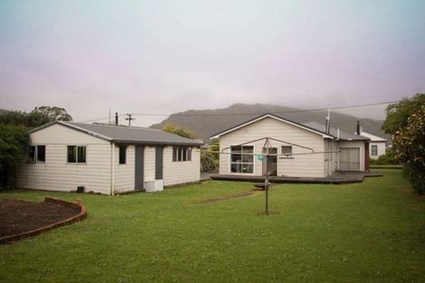 Photo of property in 24 Doyle Street, Blaketown, Greymouth, 7805