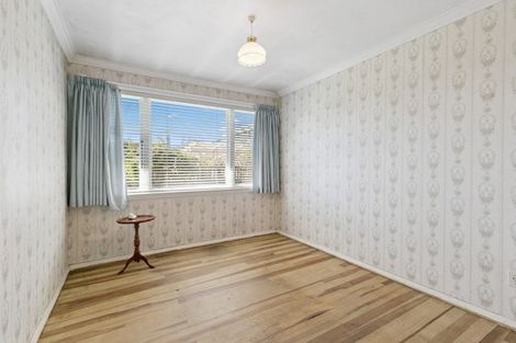 Photo of property in 7 Lyndhurst Road, Tawa, Wellington, 5028