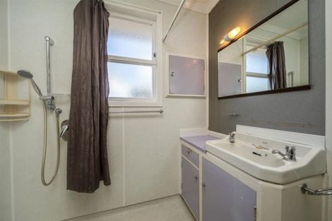 Photo of property in 13 Dixon Avenue, Hawera, 4610