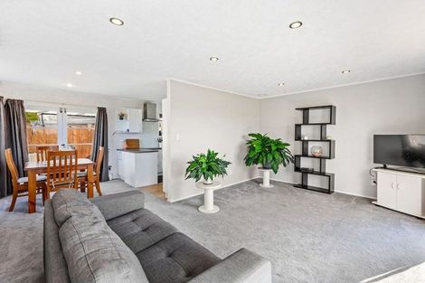 Photo of property in 13 Mcclintock Road, Massey, Auckland, 0614