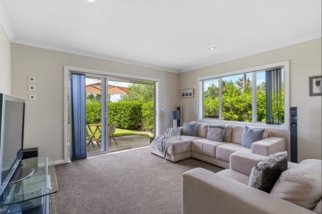 Photo of property in 240 Three Oaks Drive, Dairy Flat, Albany, 0794