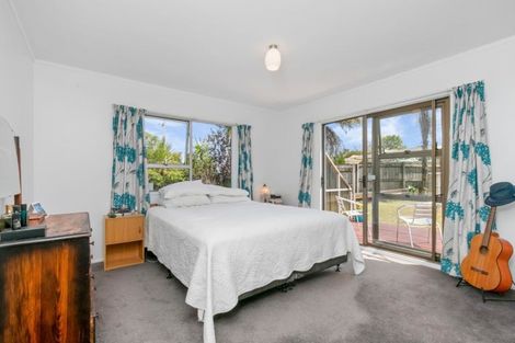Photo of property in 1/8 Wattle Road, Sunnyvale, Auckland, 0612