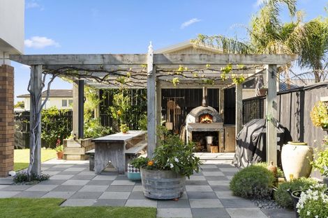 Photo of property in 5 Calypso Drive, Papamoa Beach, Papamoa, 3118