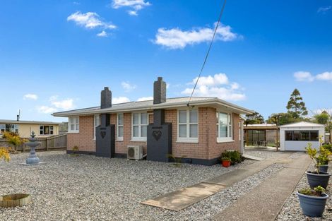 Photo of property in 20 Cook Street, Carters Beach, Westport, 7825