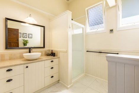 Photo of property in 20 Brewster Street, Bluff Hill, Napier, 4110