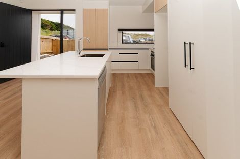 Photo of property in 45 Clay Works Lane, New Lynn, 0600