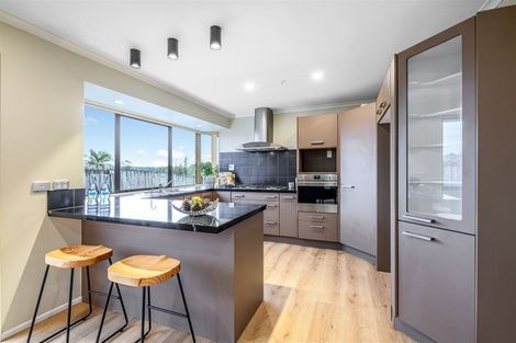 Photo of property in 4 Chelmsley Avenue, Henderson, Auckland, 0612