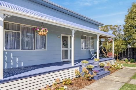 Photo of property in 95 Queen Street, Westport, 7825