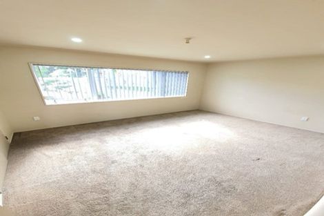 Photo of property in 2/4 South Street, Papakura, 2110