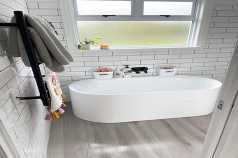 Photo of property in 29 Pukeko Place, Westshore, Napier, 4110