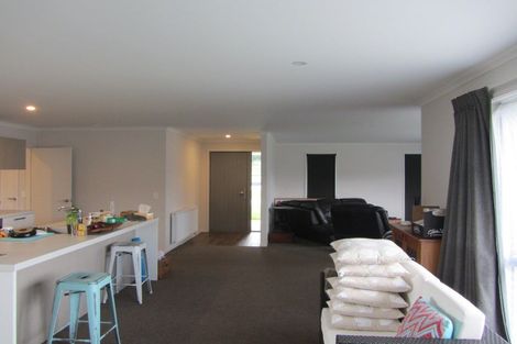 Photo of property in 1 Woodstock Road, Fairfield, Hamilton, 3214