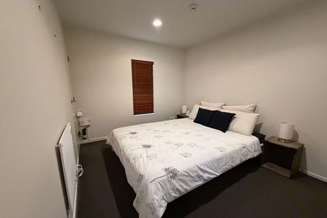Photo of property in Metro Apartments, 2/220 Thorndon Quay, Pipitea, Wellington, 6011