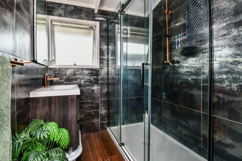 Photo of property in 13 Lismore Place, Papatoetoe, Auckland, 2025