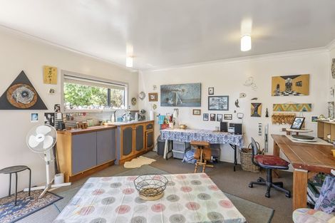 Photo of property in 25 Seddon Street, Waikanae, 5036