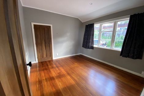 Photo of property in 90 Homebush Road, Khandallah, Wellington, 6035