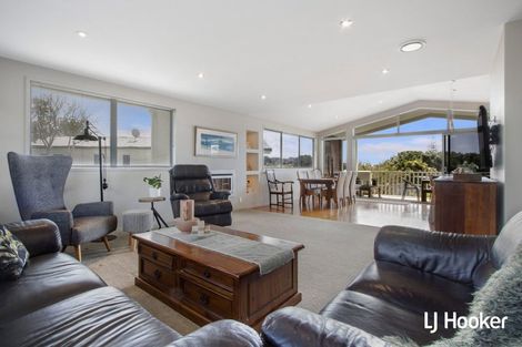 Photo of property in 28 Reo Crescent, Waihi Beach, 3611