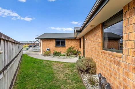 Photo of property in 16 Edward Street, Grandview Heights, Hamilton, 3200