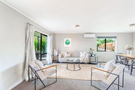 Photo of property in 2/91a Beach Road, Te Atatu Peninsula, Auckland, 0610