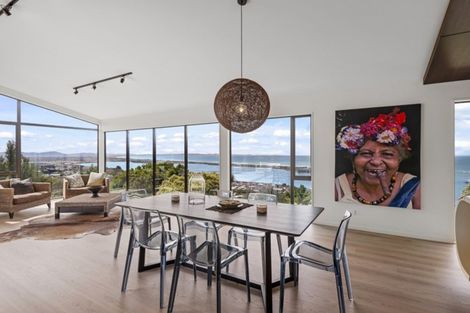 Photo of property in 109c Moncks Spur Road, Redcliffs, Christchurch, 8081