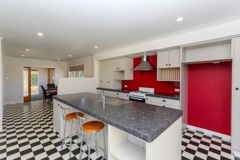 Photo of property in 11 Truby King Street, Merrilands, New Plymouth, 4312