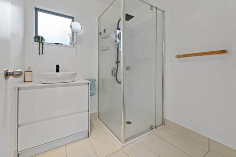 Photo of property in 48 Richmond Avenue, Richmond Heights, Taupo, 3330