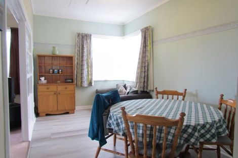 Photo of property in 38 Quinn Road, Levin, 5510