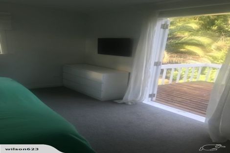 Photo of property in 202 Wade River Road, Wade Heads, Whangaparaoa, 0932