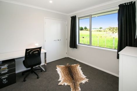 Photo of property in 1258 Frankley Road, Hurworth, New Plymouth, 4371