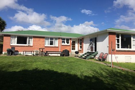 Photo of property in 41 Dowling Grove, Silverstream, Upper Hutt, 5019