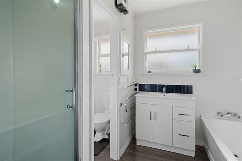 Photo of property in 35 Strathfield Avenue, Dallington, Christchurch, 8061