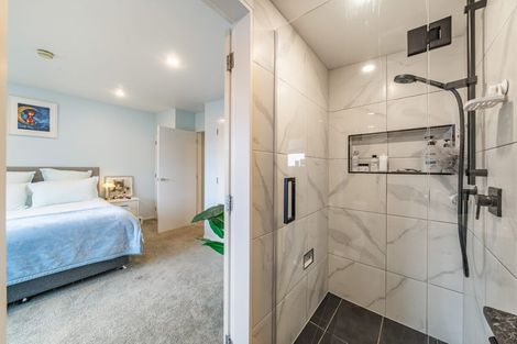 Photo of property in 15 Marjory Close, Broadmeadows, Wellington, 6035