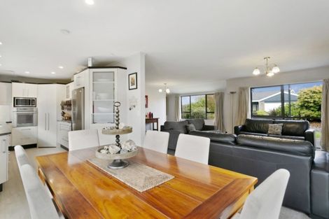 Photo of property in 83 Harvey Street, Waipahihi, Taupo, 3330