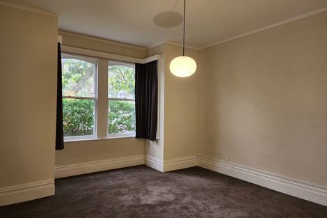 Photo of property in 32 Roy Street, Newtown, Wellington, 6021