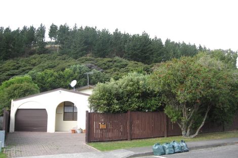 Photo of property in 16 Kaimanawa Street, Paraparaumu, 5032
