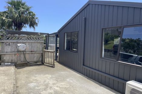 Photo of property in 54 Powells Road, Cable Bay, 0420