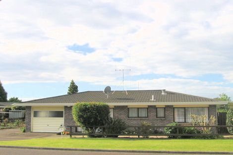 Photo of property in 1/12 Pemberton Crescent, Greerton, Tauranga, 3112